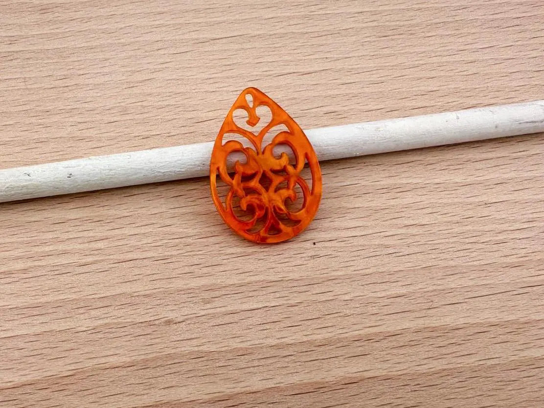 Anhänger in Rautenform aus Kunstharz im Barockstil 38x27mm zum Ohrringbasteln, DIY-Schmuck im Bohème-Stil