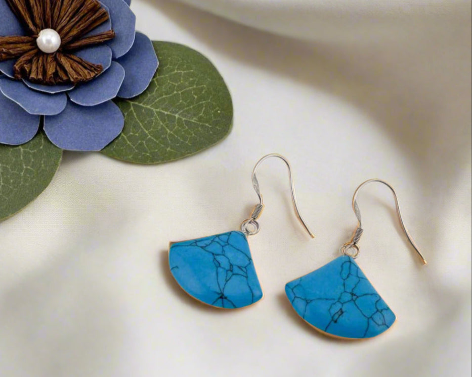 Ohrhänger mit blauem Türkis-Edelstein – Geschenkidee für Damen